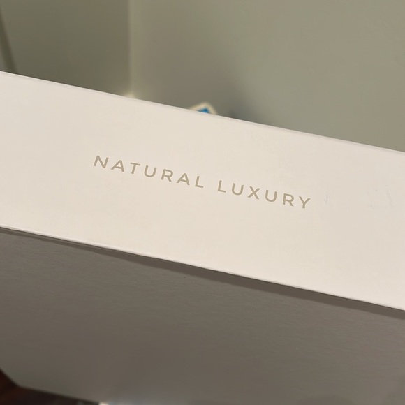 120%LINO GIFT BOX - Picture 7 of 7